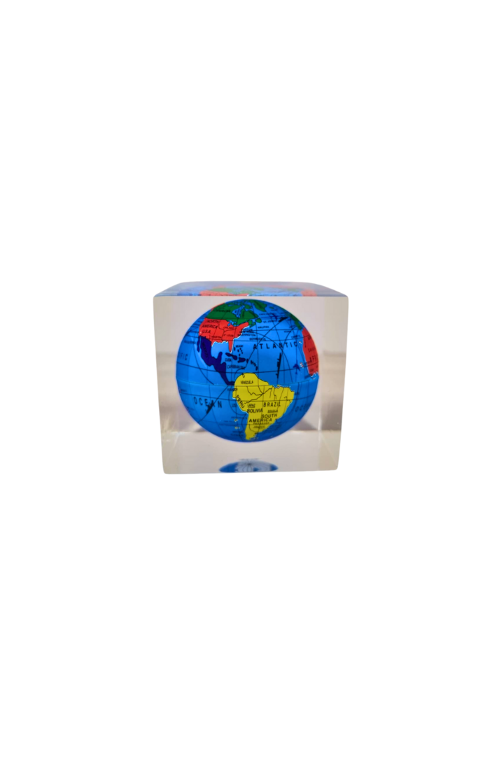 Globo no acrilico 3