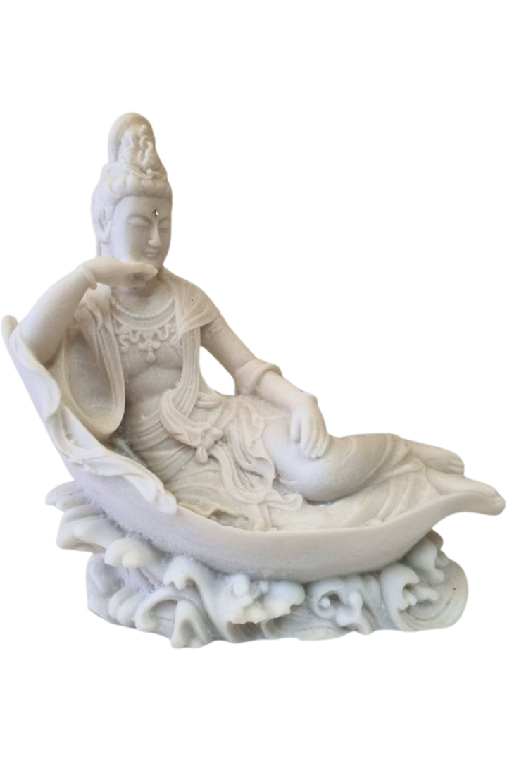 Kuan yin deitada 1