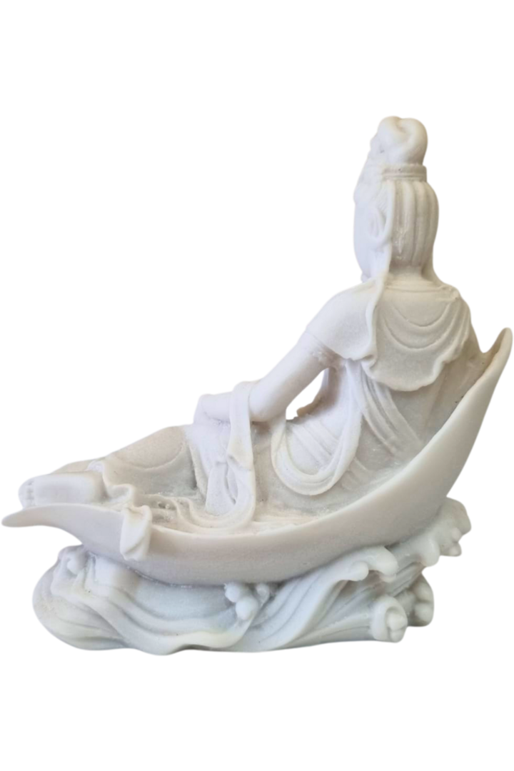Kuan yin deitada 2
