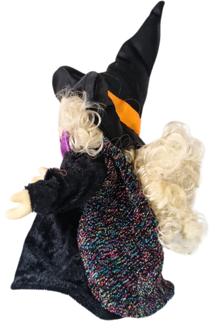 Bruxinha vestido preto 2